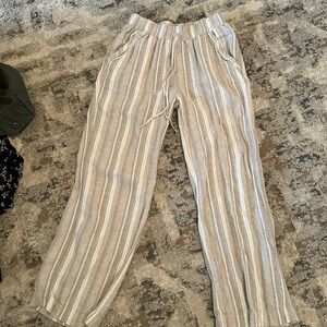 Briggs New York Beige Striped Pants